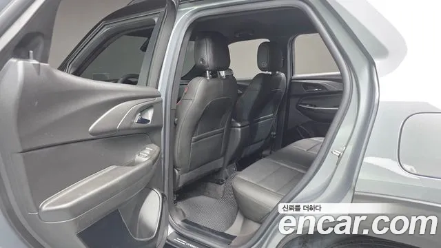 ChevroletGMDaewoo Trailblazer Trailblazer 1.3 турбо 4WD — Фото автомобиля 15