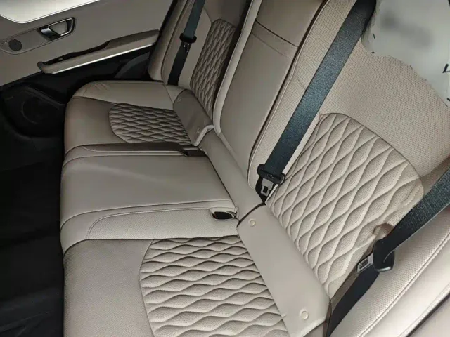 BYD Han — Фото автомобиля 13