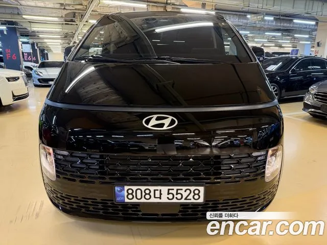 Hyundai Staria Staria (New) — Фото автомобиля 3