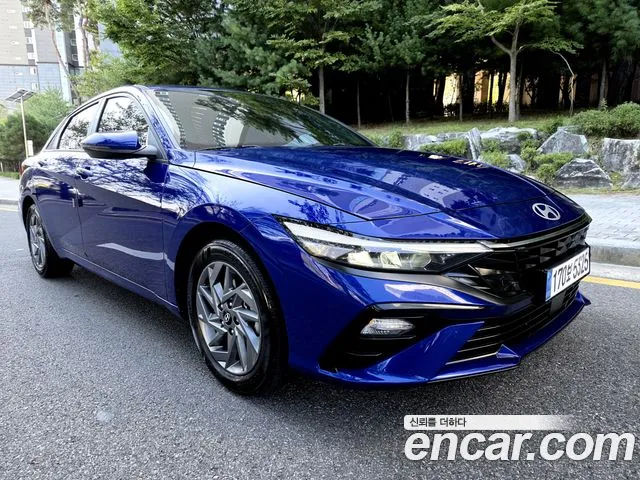 Hyundai Avante CN7 — Фото автомобиля 3