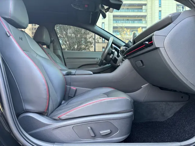 Hyundai Sonata — Фото автомобиля 8