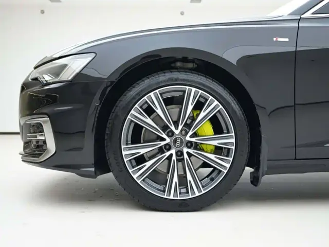 Audi A6L — Фото автомобиля 15