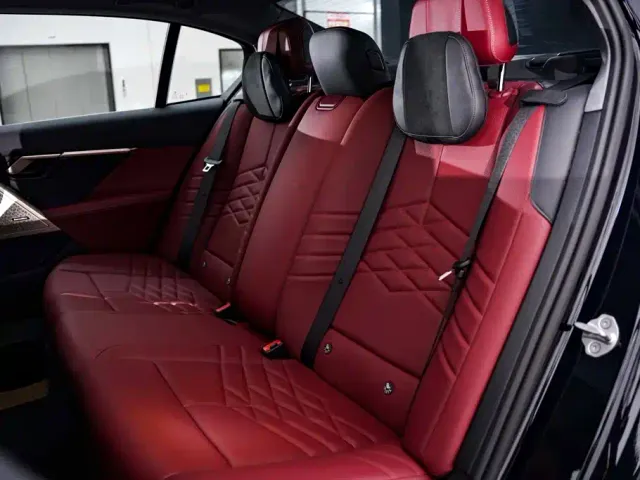 BMW 5 Series — Фото автомобиля 19