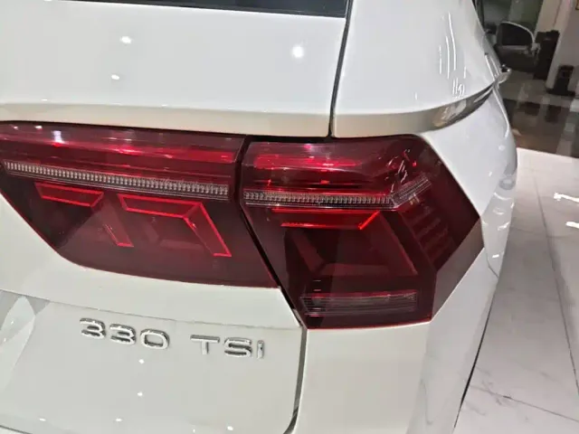 Volkswagen Tiguan L — Фото автомобиля 7