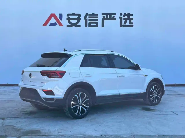 Volkswagen T-Roc — Фото автомобиля 4