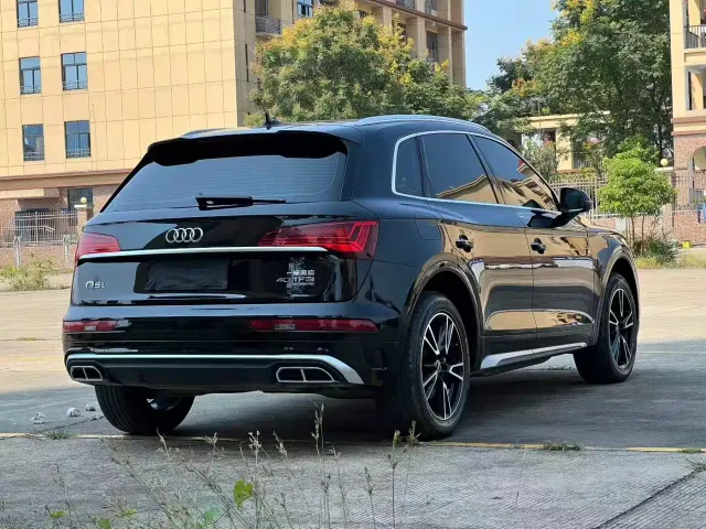 Audi Q5L — Фото автомобиля 9