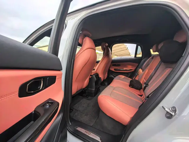 Nio EC6 — Фото автомобиля 5