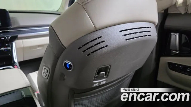 Kia Canival Carnival 4 поколение Дизель 9 мест Hi-Limousine — Фото автомобиля 29