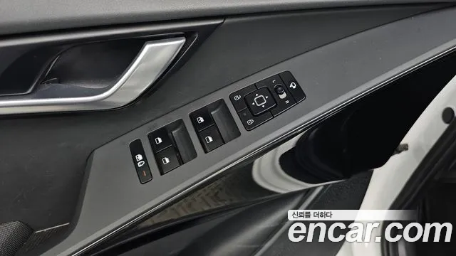 Kia Niro The All New — Фото автомобиля 17