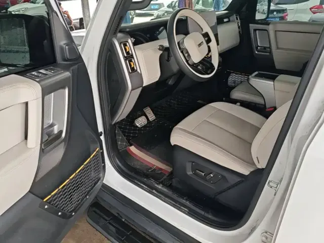 iCAR V23 — Фото автомобиля 15