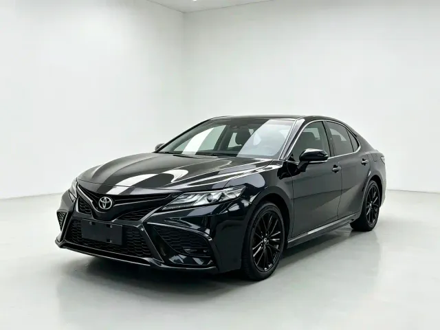 Фотография автомобиля — Toyota Camry