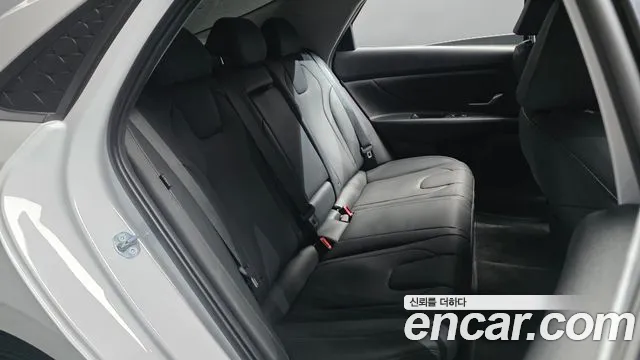 Hyundai Avante — Фото автомобиля 18