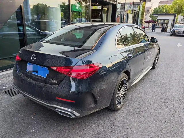 Mercedes-Benz C-Class — Фото автомобиля 2