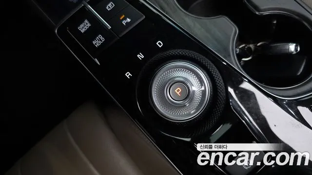 Kia K8 — Фото автомобиля 12