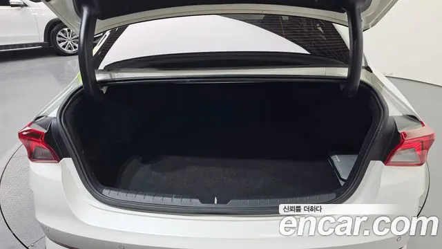 Kia K5 K5 3 поколение 2.0 LPI(Для проката) — Фото автомобиля 20