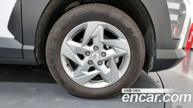 Hyundai Kona Kona (SX2) Бензин 1.6 турбо 2WD — Фото автомобиля 5