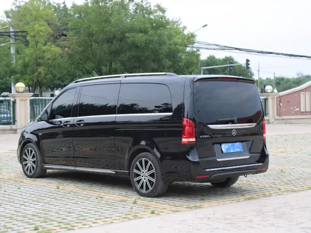 Mercedes-Benz V-Class — Фото автомобиля 6