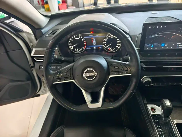 Nissan Teana — Фото автомобиля 5