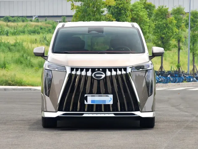 GAC Trumpchi M8 — Фото автомобиля 2