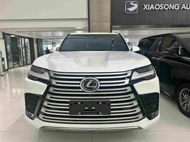 Lexus LX — Фото автомобиля 2