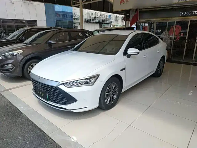 Фотография автомобиля — BYD Qin PLUS