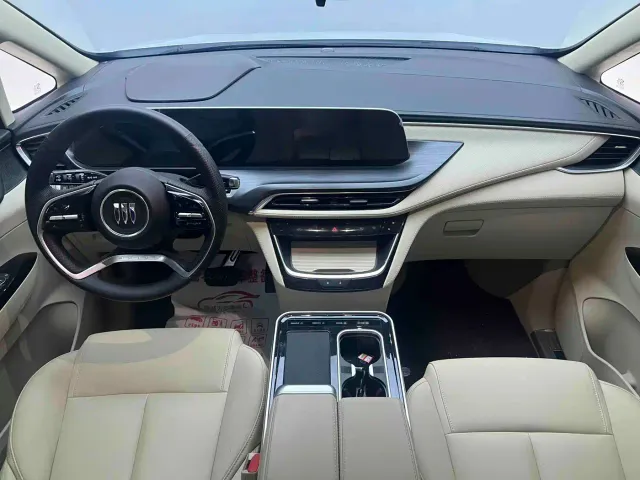 Buick Buick GL8 New Energy 2025 Landprestige First Edition 7-Seater — Фото автомобиля 7