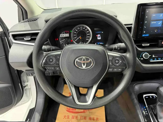 Toyota Corolla — Фото автомобиля 11