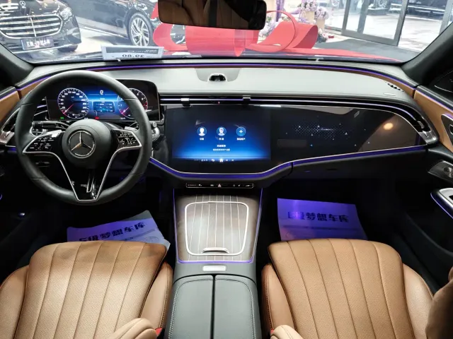 Mercedes-Benz E-Class — Фото автомобиля 19