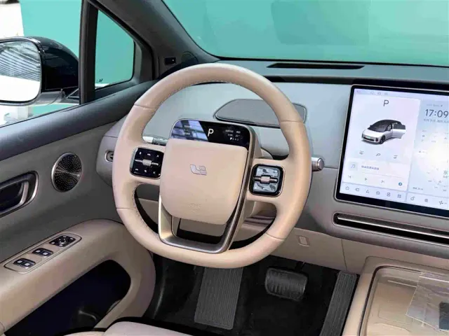 Li Auto i6 — Фото автомобиля 8