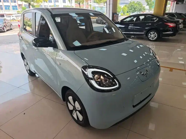 Wuling Hongguang Mini EV — Фото автомобиля 3
