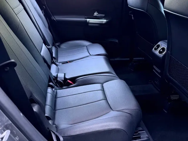 Mercedes-Benz GLB-Class — Фото автомобиля 11