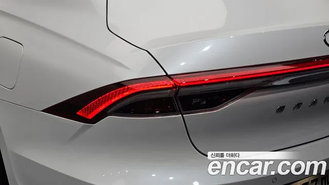 Hyundai Grandeur Grandeur (New) — Фото автомобиля 8