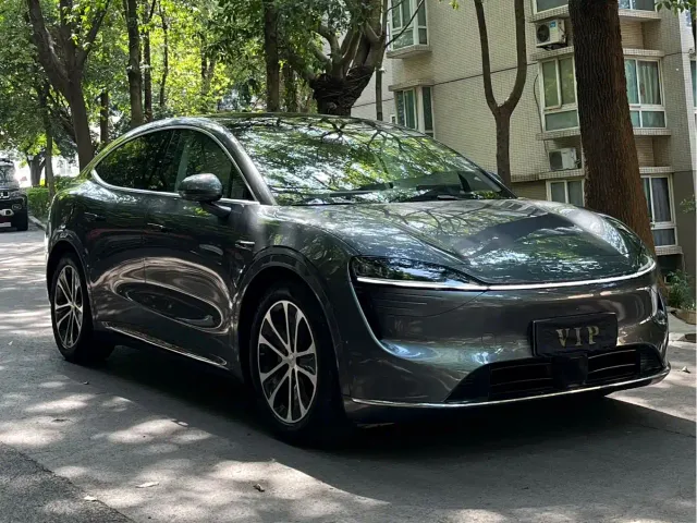 Luxeed R7 — Фото автомобиля 3