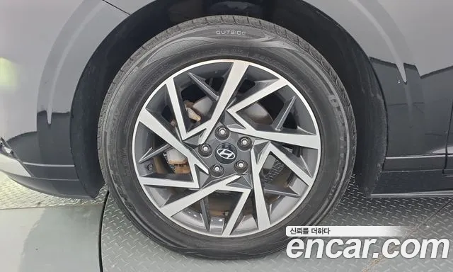 Hyundai Grandeur GN7 — Фото автомобиля 5