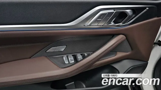 BMW i4 — Фото автомобиля 18