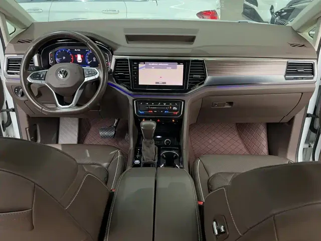 Volkswagen Viloran 2020 380TSI Premium — Фото автомобиля 2