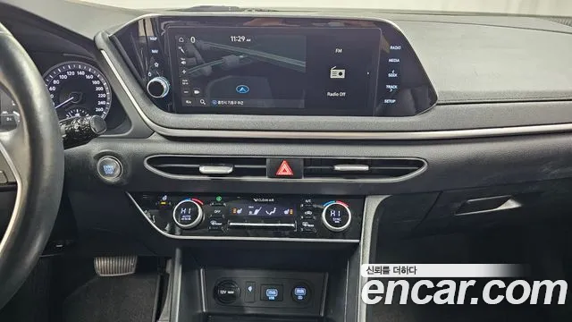 Hyundai Sonata — Фото автомобиля 16