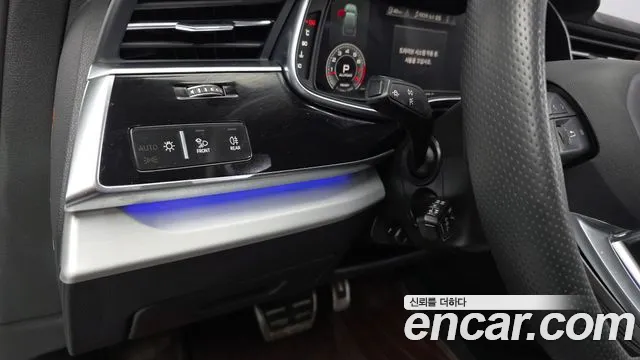 Audi Q7 55 TFSI quattro Premium — Фото автомобиля 27