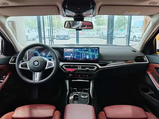 BMW 3 Series — Фото автомобиля 10