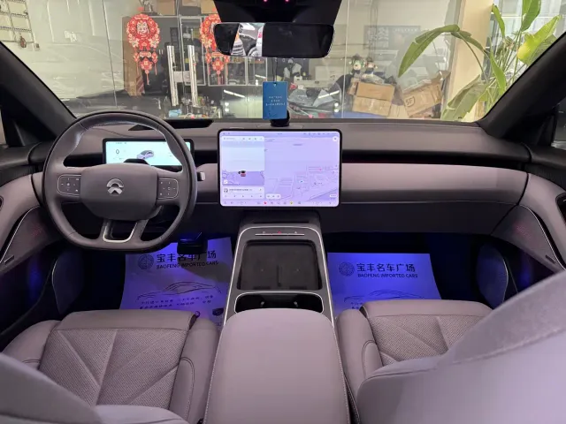 Nio ET5 — Фото автомобиля 9