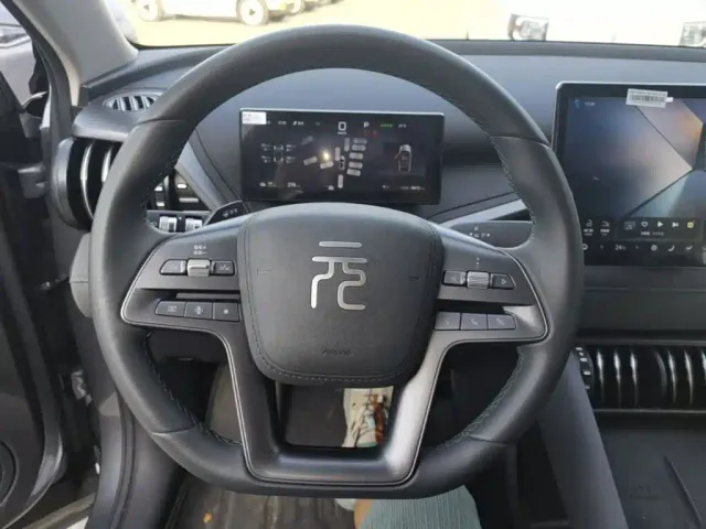 BYD Yuan PLUS — Фото автомобиля 10