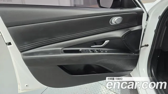 Hyundai Avante CN7 — Фото автомобиля 13