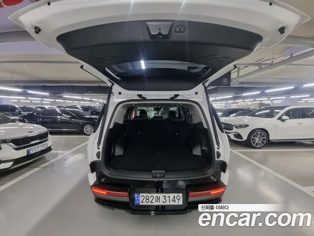 Hyundai Santafe Santa Fe (MX5) Бензин 2.5T 2WD — Фото автомобиля 18