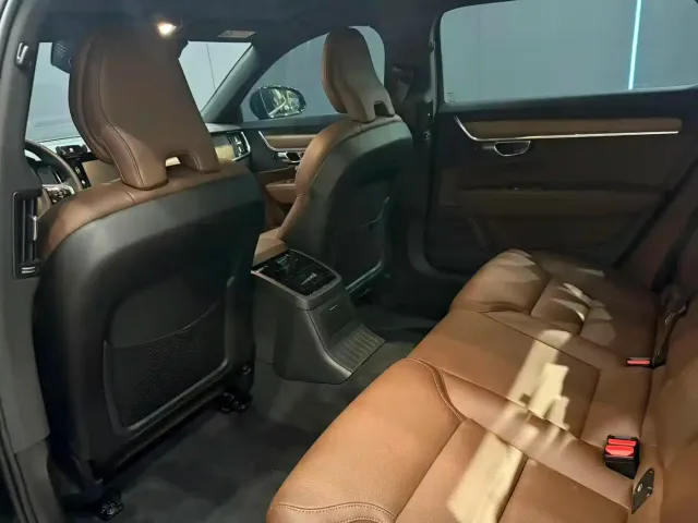 Volvo S90 — Фото автомобиля 10