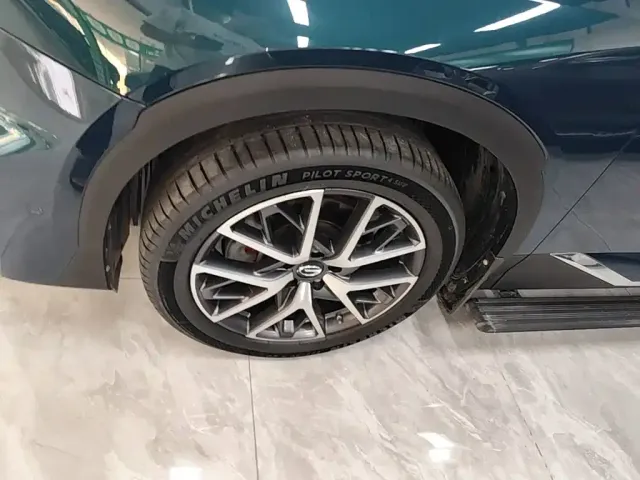 GAC Trumpchi GS8 — Фото автомобиля 22