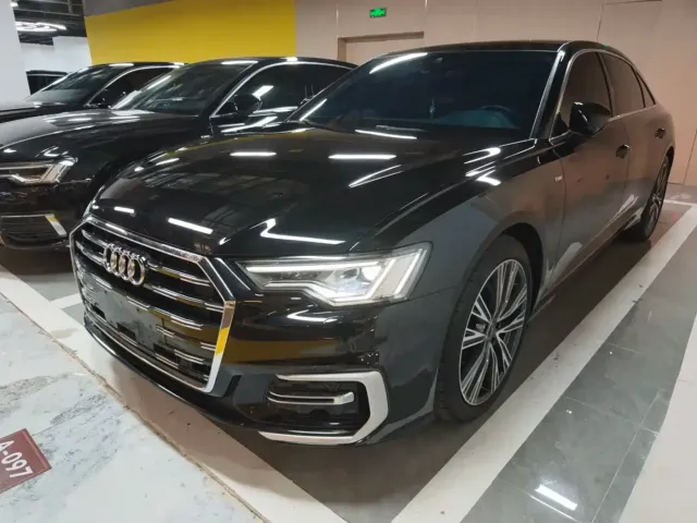 Фотография автомобиля — Audi A6L
