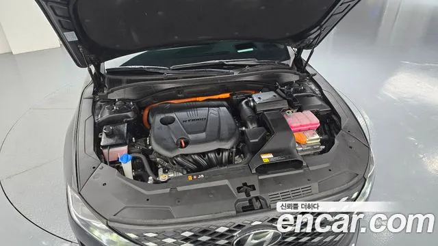Hyundai Grandeur (New) Hybrid — Фото автомобиля 9