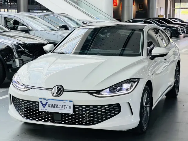 Фотография автомобиля — Volkswagen Lamando