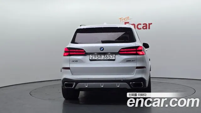 BMW X5 xDrive 40i M Sport — Фото автомобиля 3