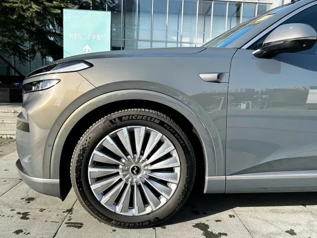Onvo L90 — Фото автомобиля 16